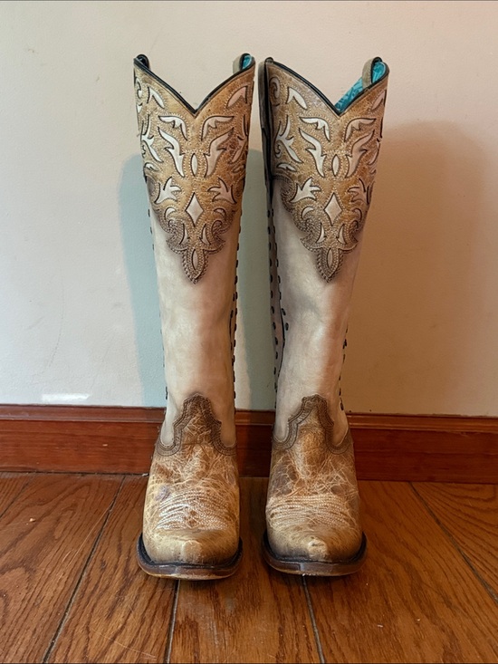 Corral Boots Shoes - Women's Cream and Tan Embroidered Western Heeled Boots
